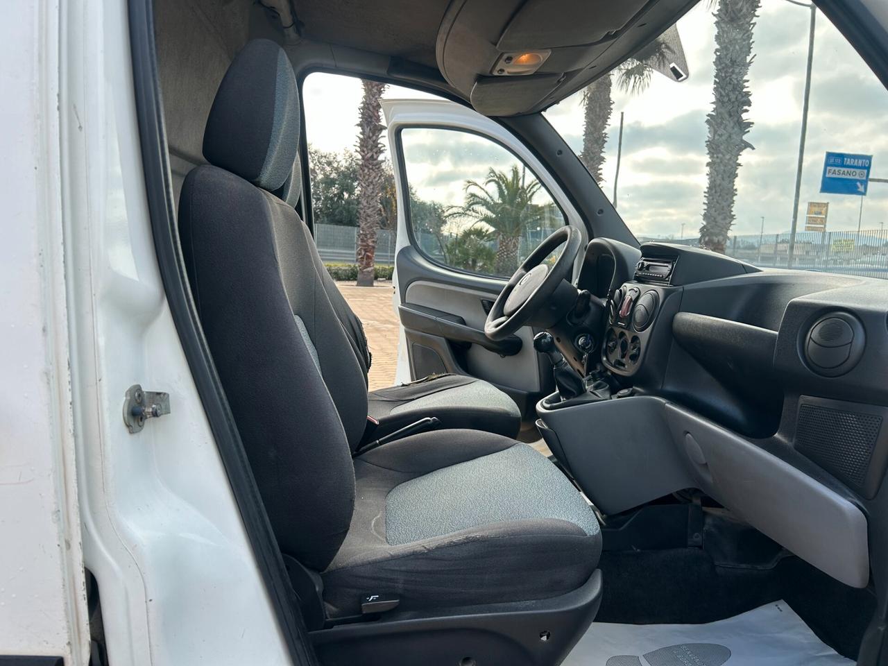 Fiat Doblo 1.9 JTD FURGONE PORTA LAT