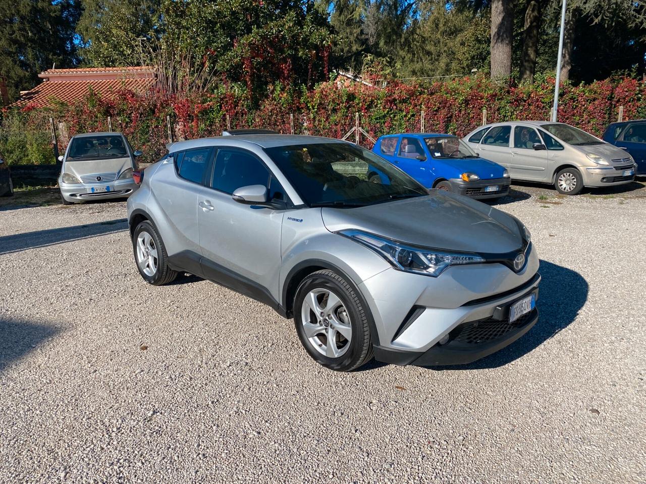 Toyota C-HR 1.8 Hybrid Business
