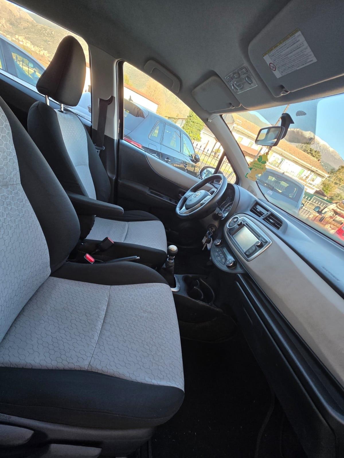 Toyota Yaris 1.3 3 porte Style gpl garantita 12 mesi