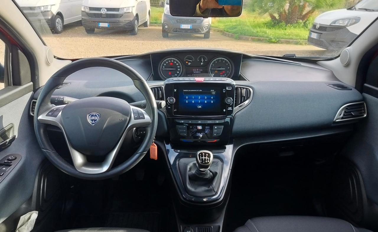 Lancia Ypsilon 1.0 firefly hybrid Gold s&s 70cv 5p.ti