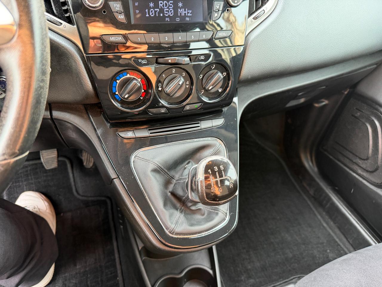 LANCIA YPSILON 2014 900 NATURAL/POWER 85 CV