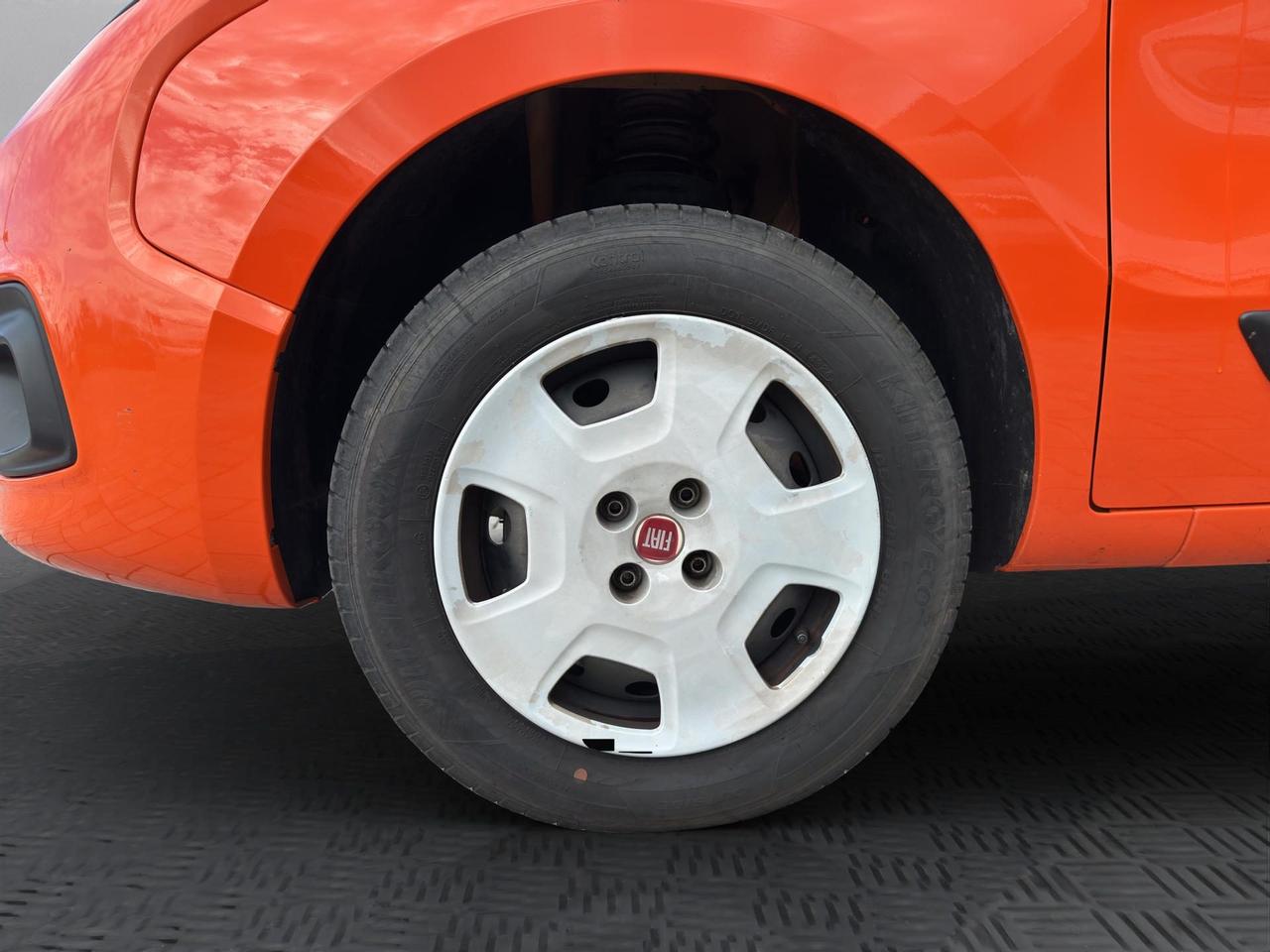 Fiat Qubo 1.4 8v Easy 77cv