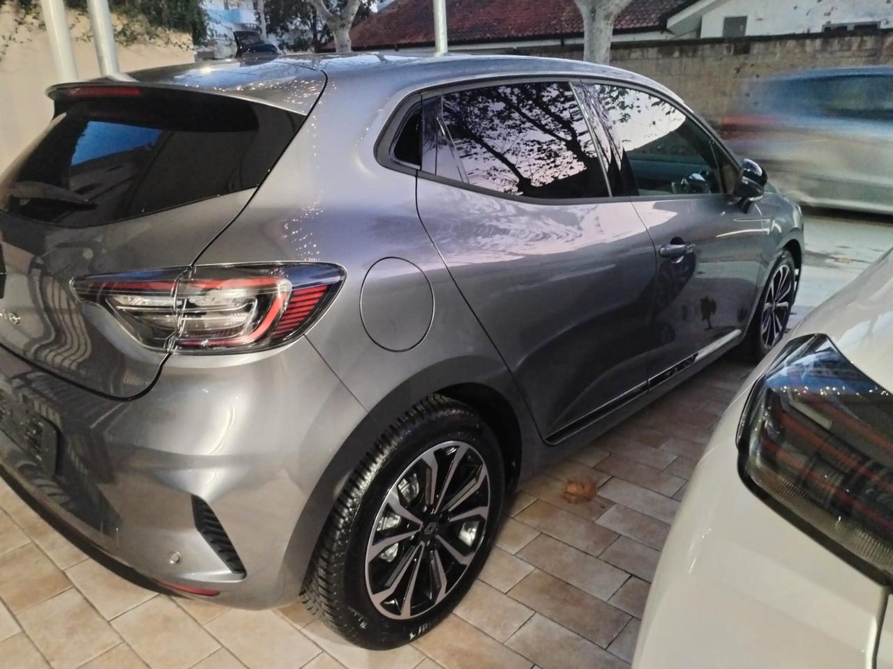 Renault Clio TCe 90 CV 5 porte Techno