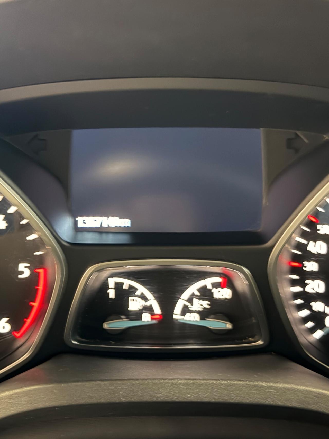 Ford Kuga 2.0 TDCI 120 CV S&S 2WD Powershift ST-Line