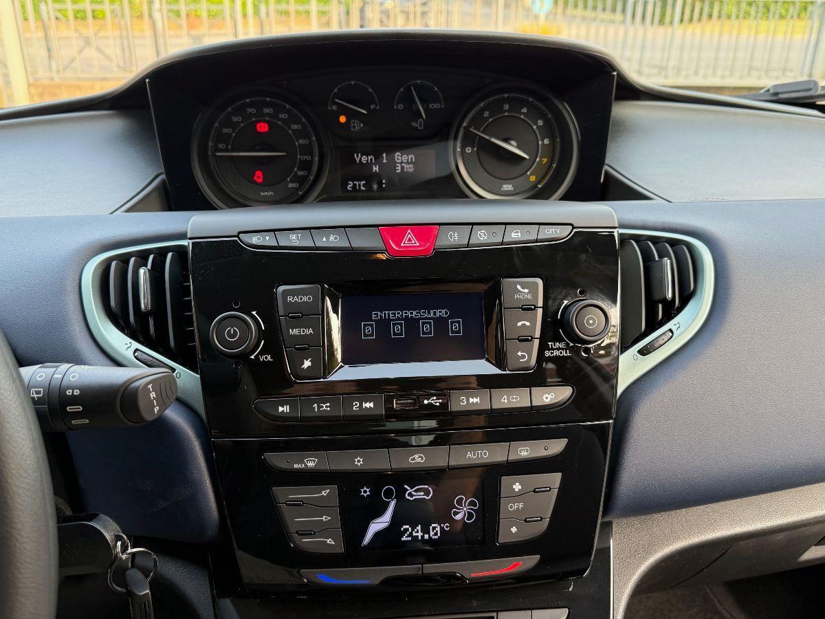 LANCIA - Ypsilon - 1.0 FireFly 5p. S&S Hybrid Oro