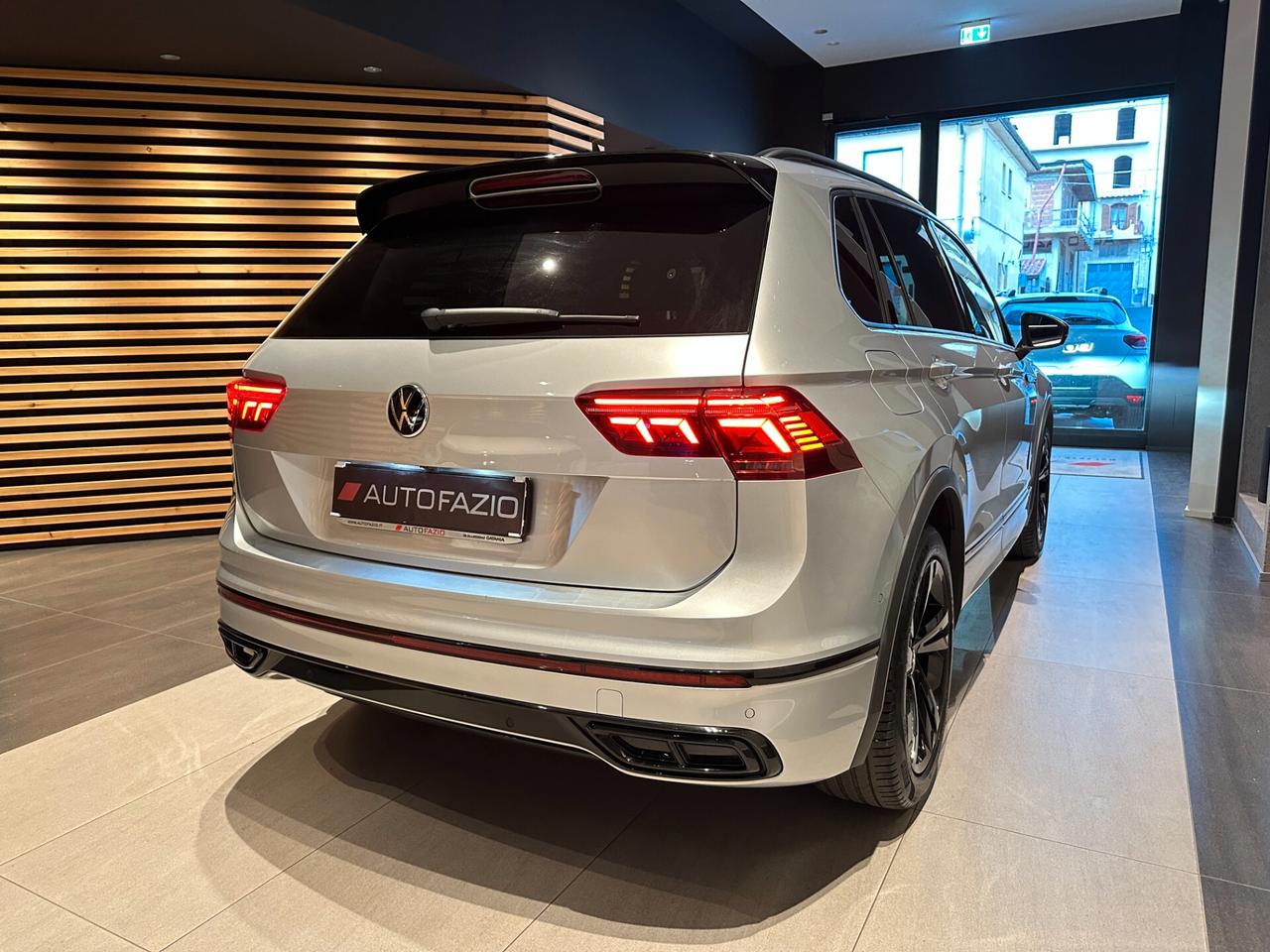 Volkswagen Tiguan 2.0 TDI 150 CV SCR R-Line