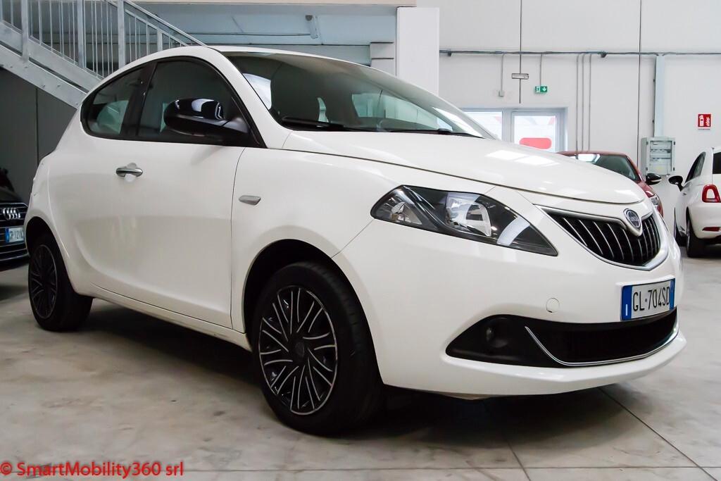 Lancia Ypsilon 1.0 FireFly 5 porte S&S Hybrid Gold
