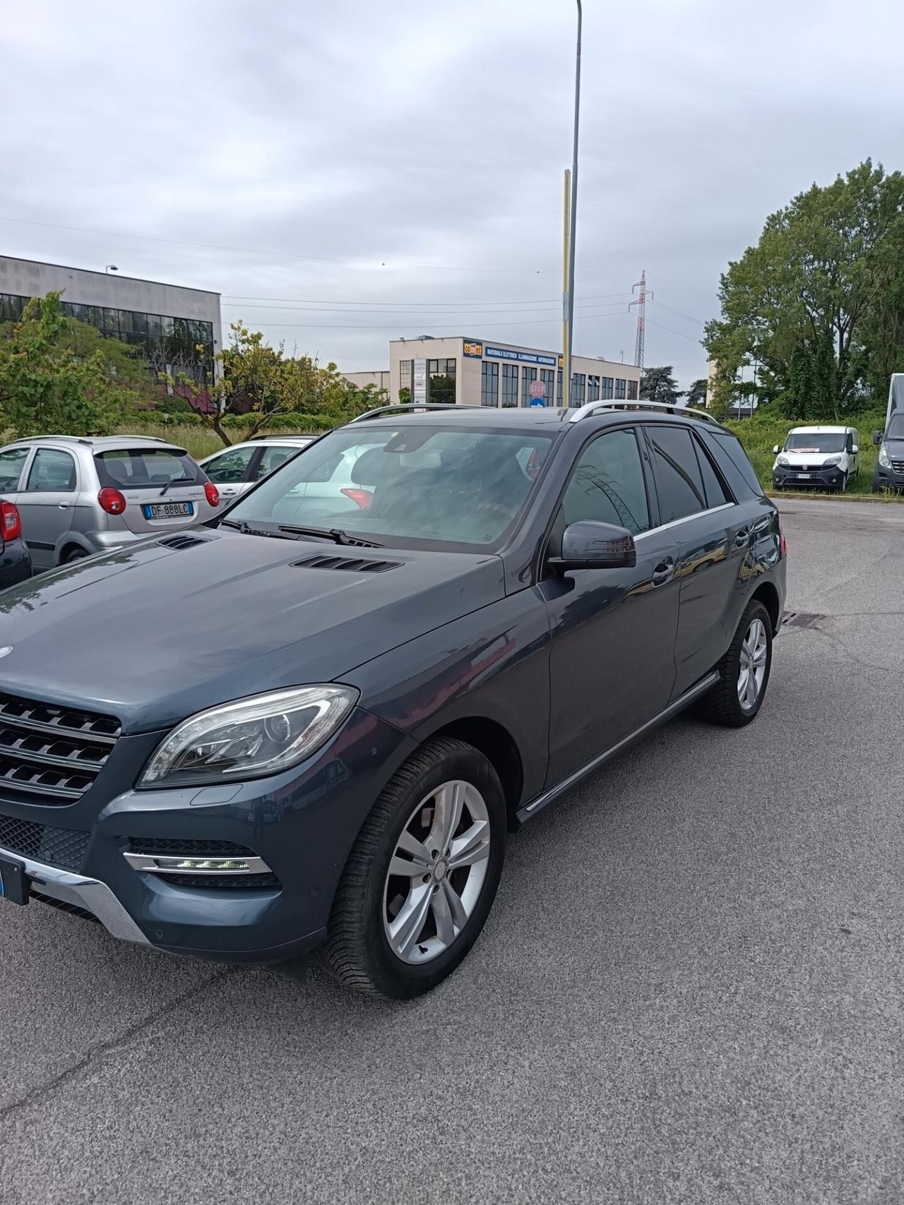 Mercedes-benz ML 250 350 BlueTEC 4Matic Sport
