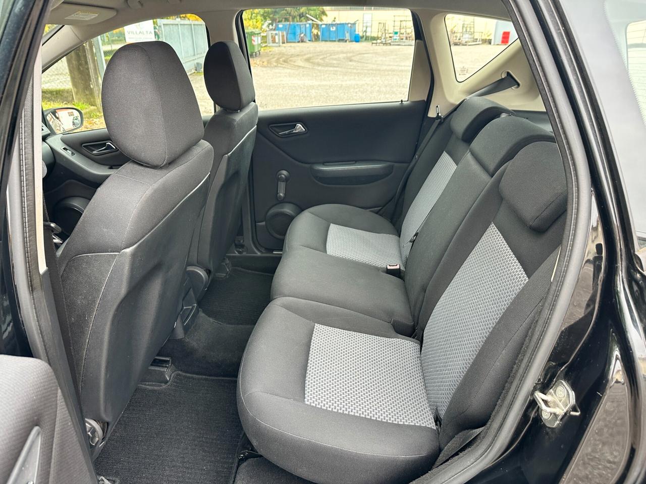 Mercedes-benz A 170 Classic 5P OK NEOP.