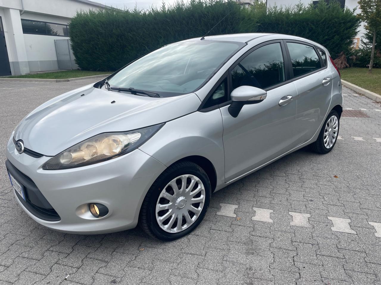 Ford Fiesta 1.2 benzina 5p. Titanium euro(5)
