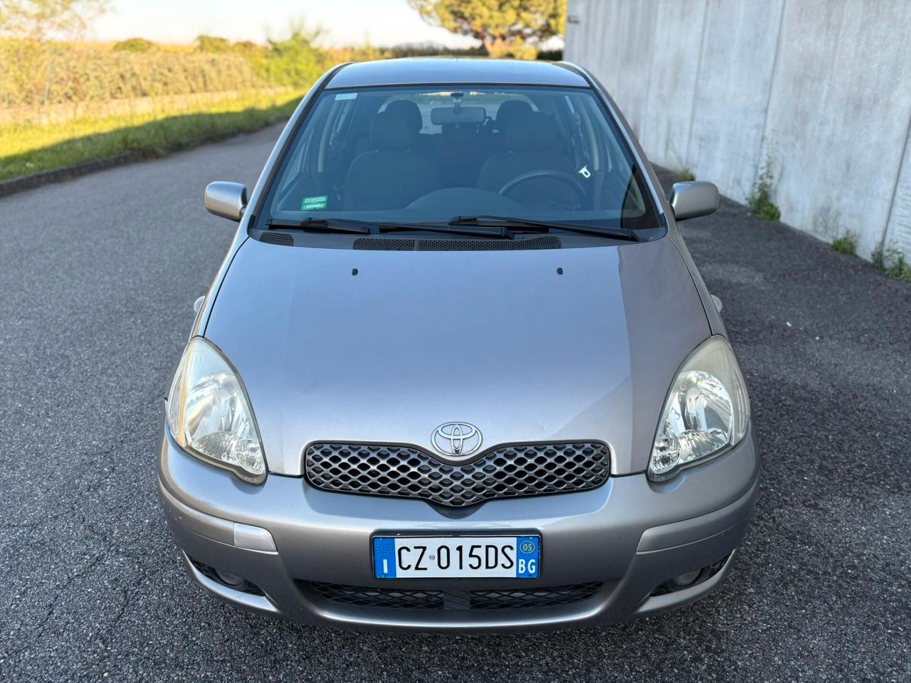 Toyota Yaris 1.3 87cv NEOPATENTATI