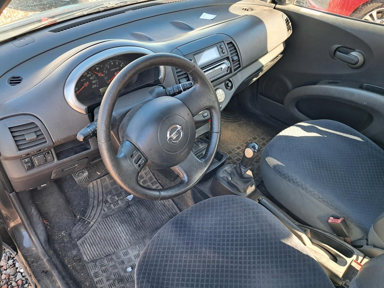 Nissan Micra 1.2 leggi descrizione