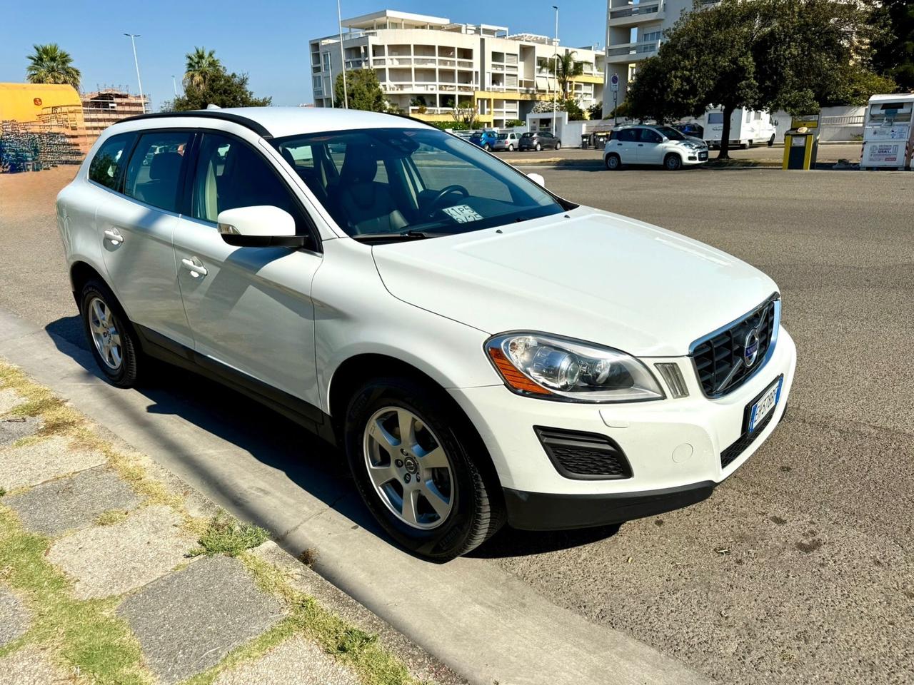 Volvo XC 60 2.0 Diesel 163 CV- Anche Permuta