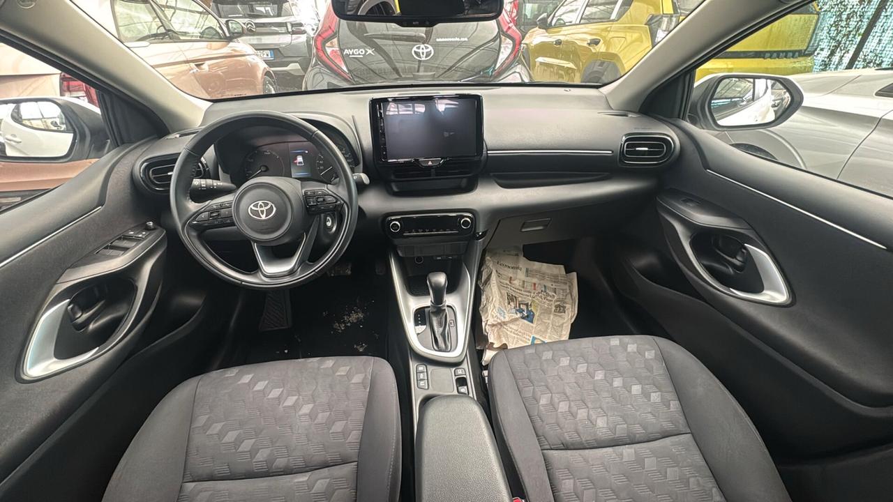Toyota Yaris 1.5 Hybrid 5 porte Active USATO 2025