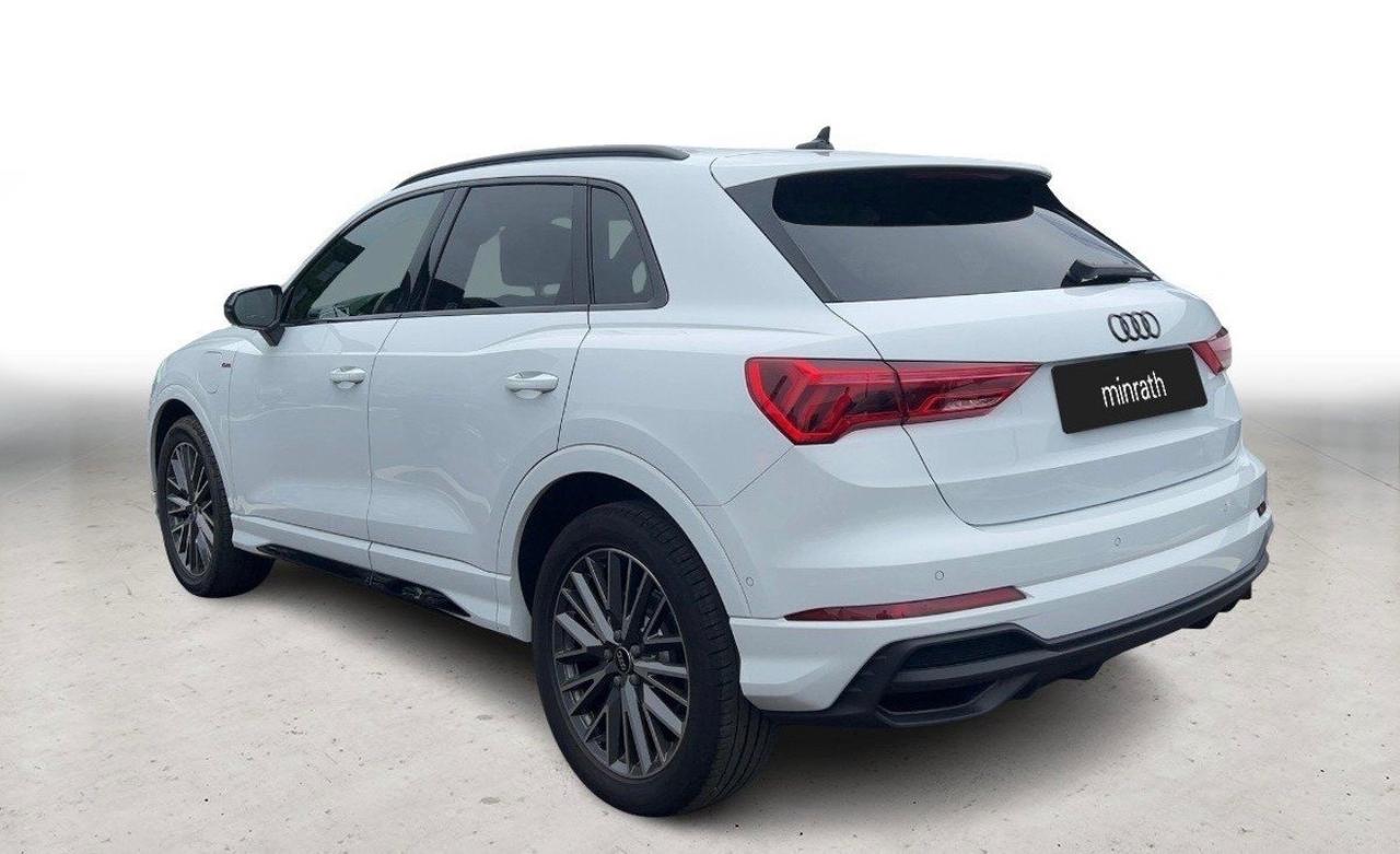 Audi Q3 45 TFSI S tronic S LINE interno esterno