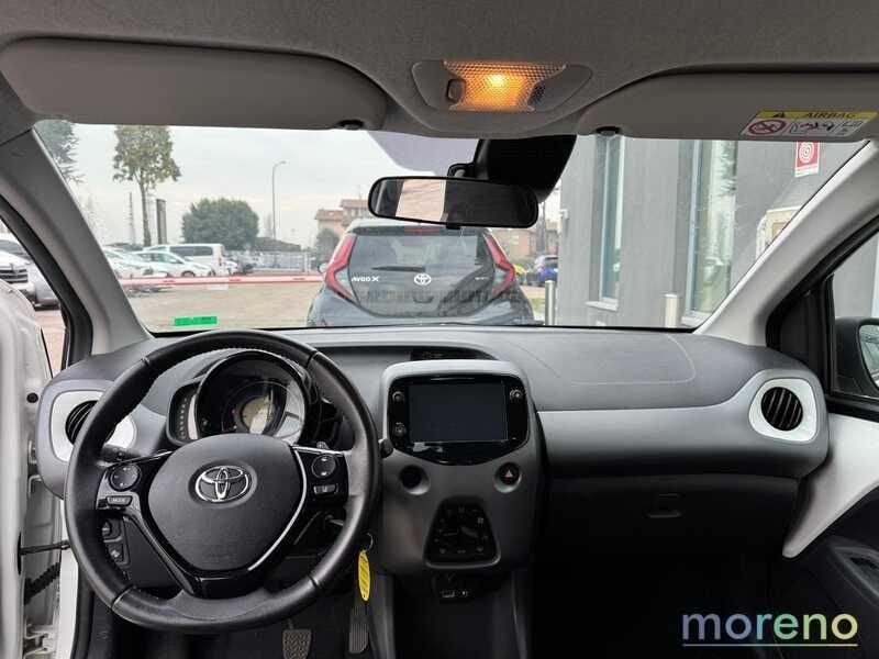 Toyota Aygo 1.0 72 CV x-play m-mt