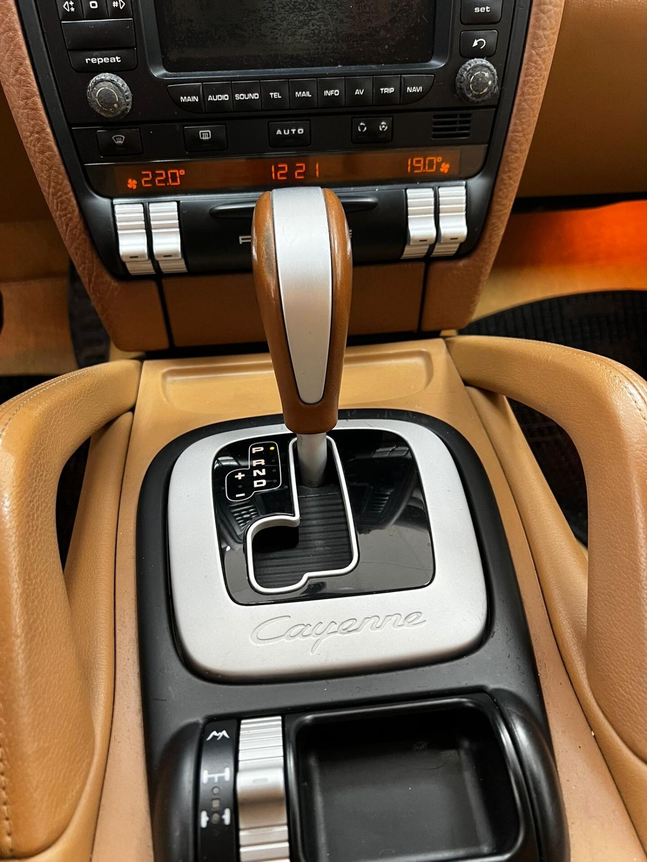 Porsche Cayenne 3.2 V6 cat