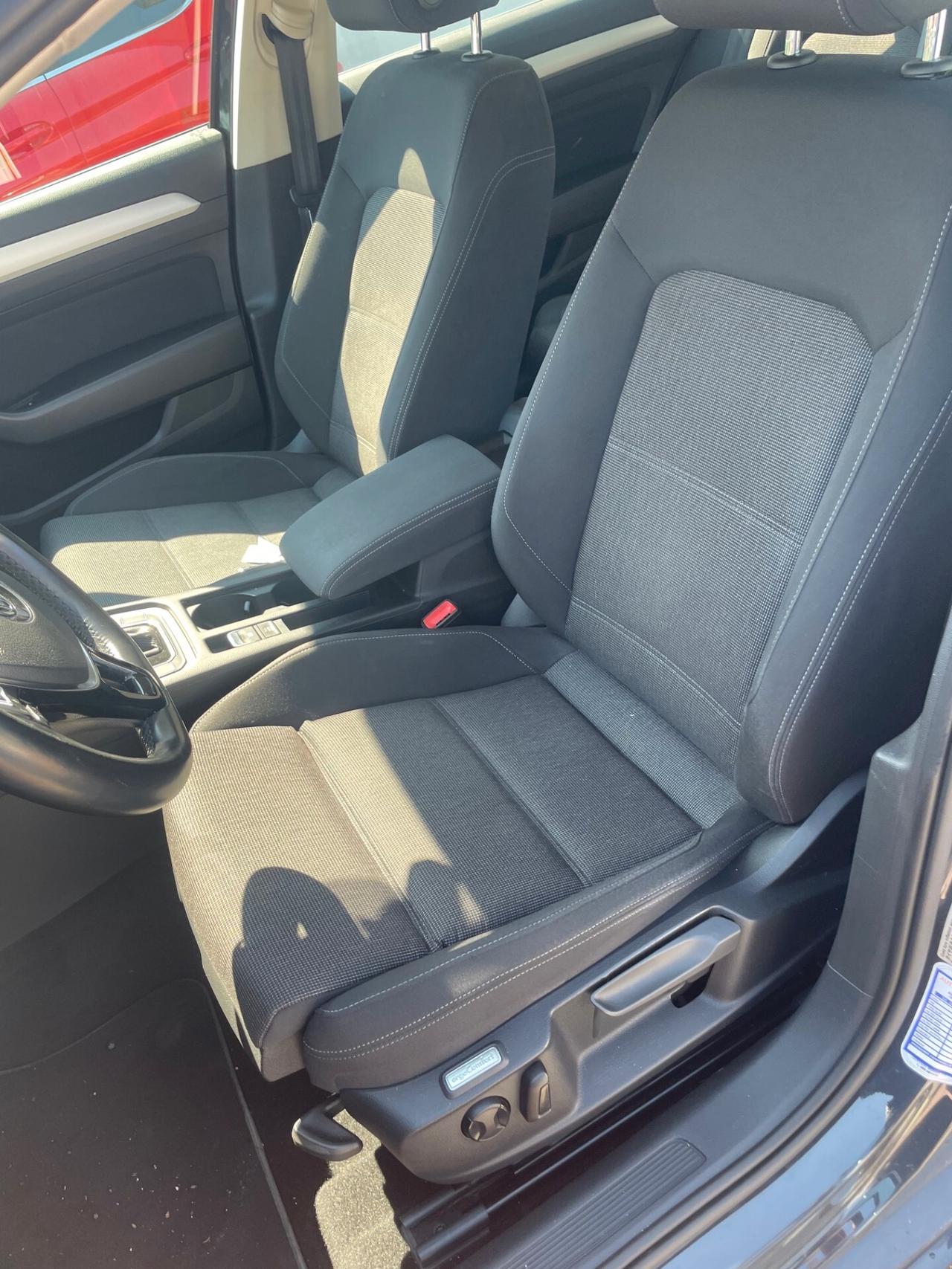 Volkswagen Passat Variant 2.0 TDI DSG Executive BlueMotion Tech.