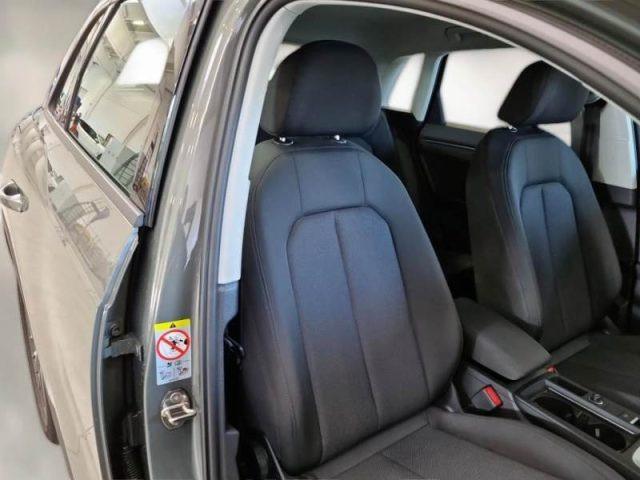 AUDI Q3 35 TDI S tronic Business Advanced