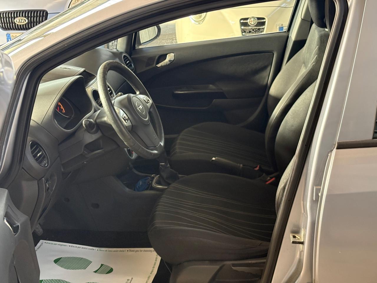 Opel Corsa 1.2 80CV 5 porte GPL-TECH Edition