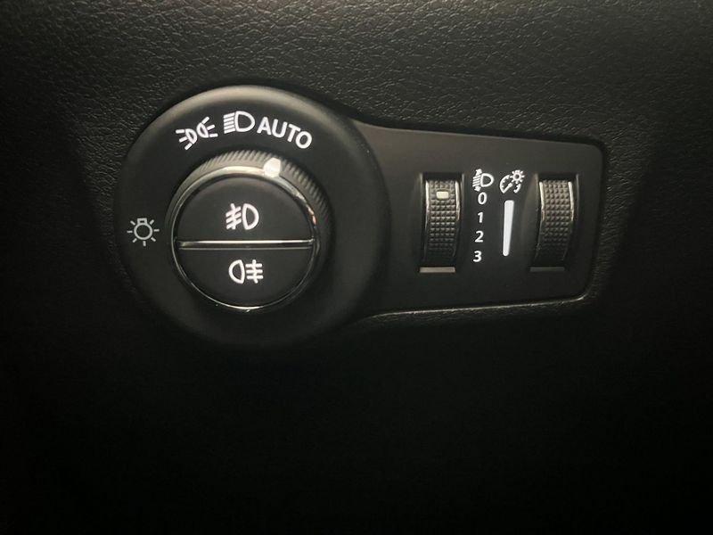 Jeep Compass Compass 1.5 turbo t4 mhev Summit 2wd 130cv dct