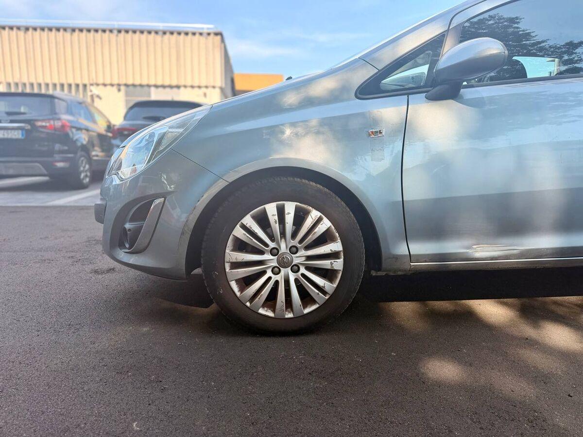 Opel Corsa 1.2 Cosmo 85cv 5p FL