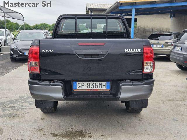 TOYOTA Hilux Hilux IV 2.4 d-4d double cab Comfort 4wd - GP836MH