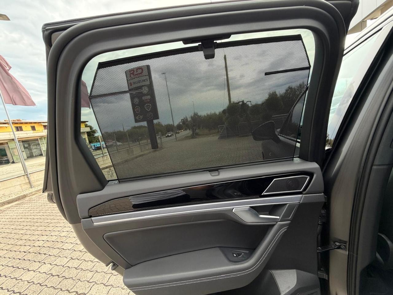 Volkswagen Touareg 3.0 V6 TDI 286 CV SCR R-Line