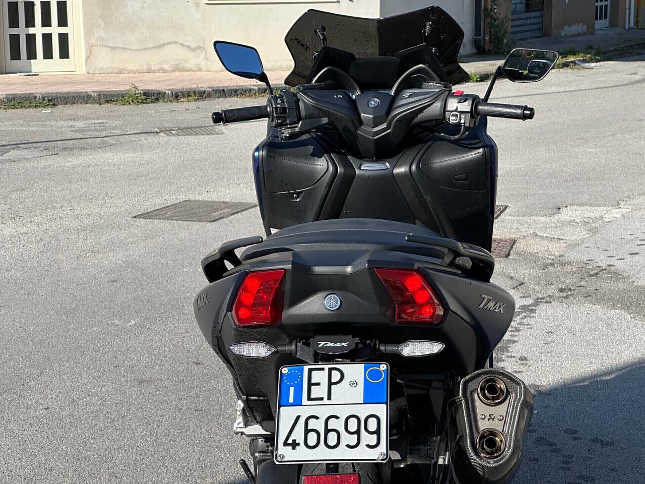 Yamaha T-Max 530 SX - AKRAPOVIC T-MAX