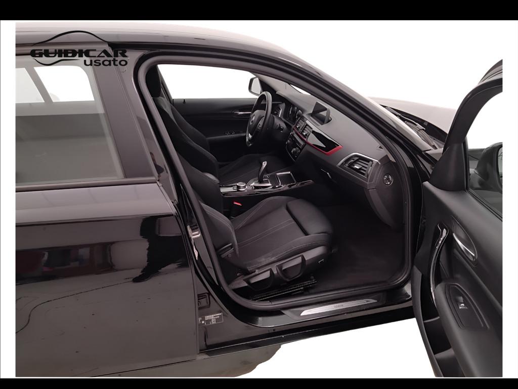 BMW Serie 1 F/20-21 2015 - 118d Sport auto 5p my18