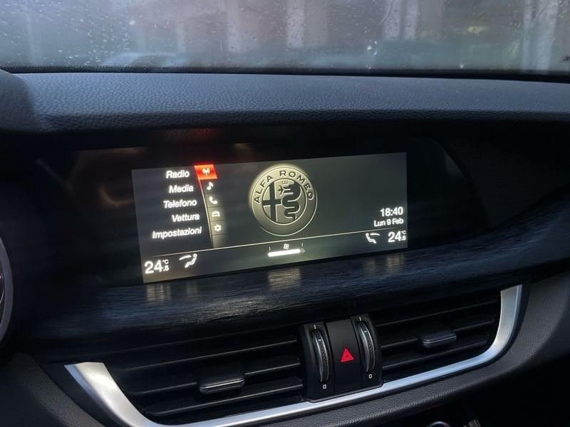 Alfa Romeo Stelvio 2.2 t Sport Tech rwd 160cv auto