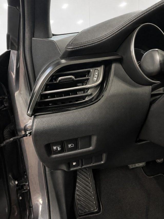 TOYOTA C-HR 1.8 Hybrid E-CVT Trend