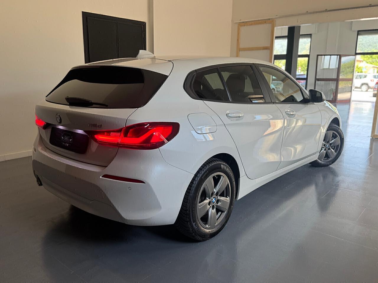 Bmw 116d Sport Line - 2021