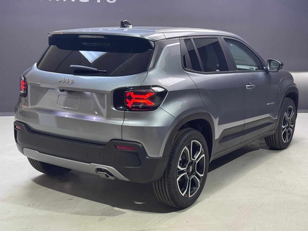 Jeep Avenger 1.2 turbo e-hybrid mhev Summit fwd 110cv edct6