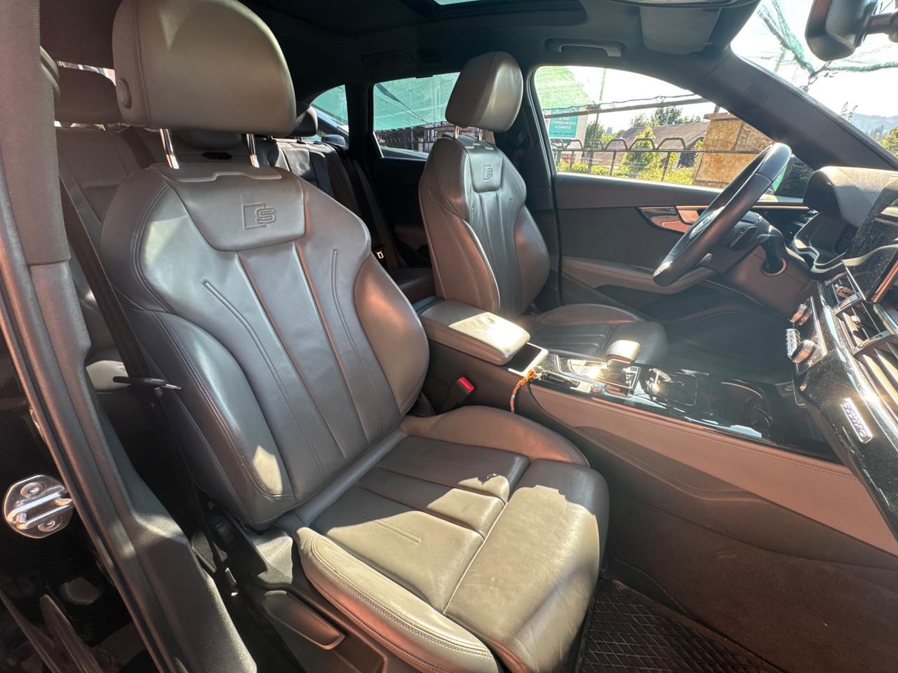 Audi A4 Avant 40 TDI quattro S tronic line edition