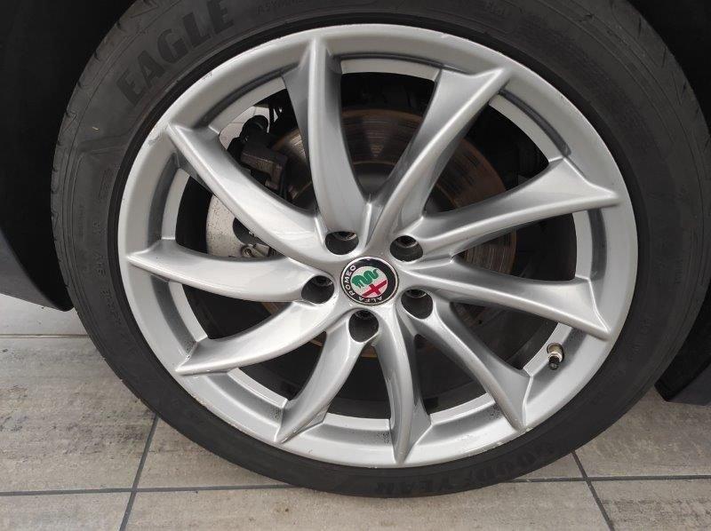 Alfa Romeo Giulia (2016) 2.2 Turbodiesel 210 CV AT8 AWD Q4 Veloce
