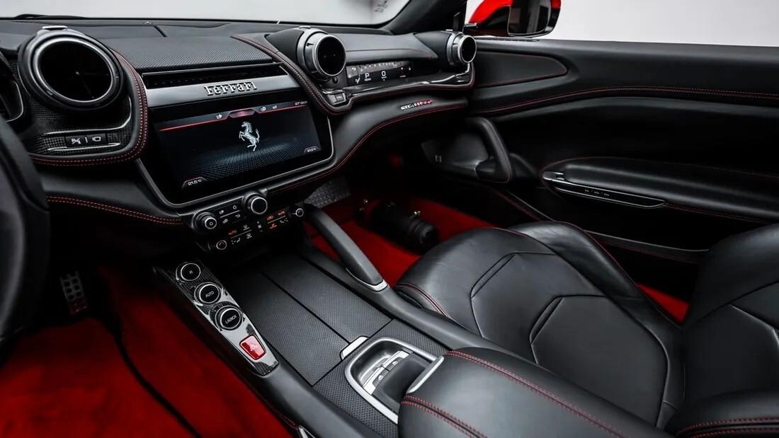 Ferrari GTC4 Lusso LEASING FULL INCLUSIVE - NOLEGGIO LUNGO TERMINE