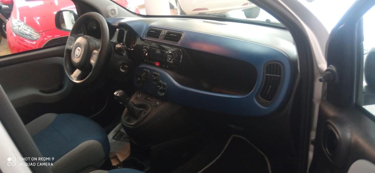 FIAT PANDA 1.2 BENZINA LOUNGE 5 PORTE