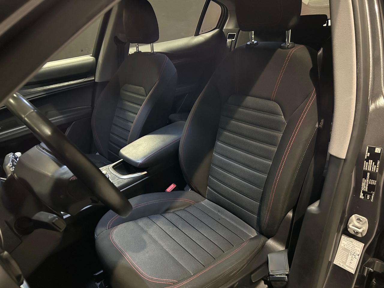 Alfa Romeo Stelvio 2.2 Turbodiesel 190 CV AT8 RWD