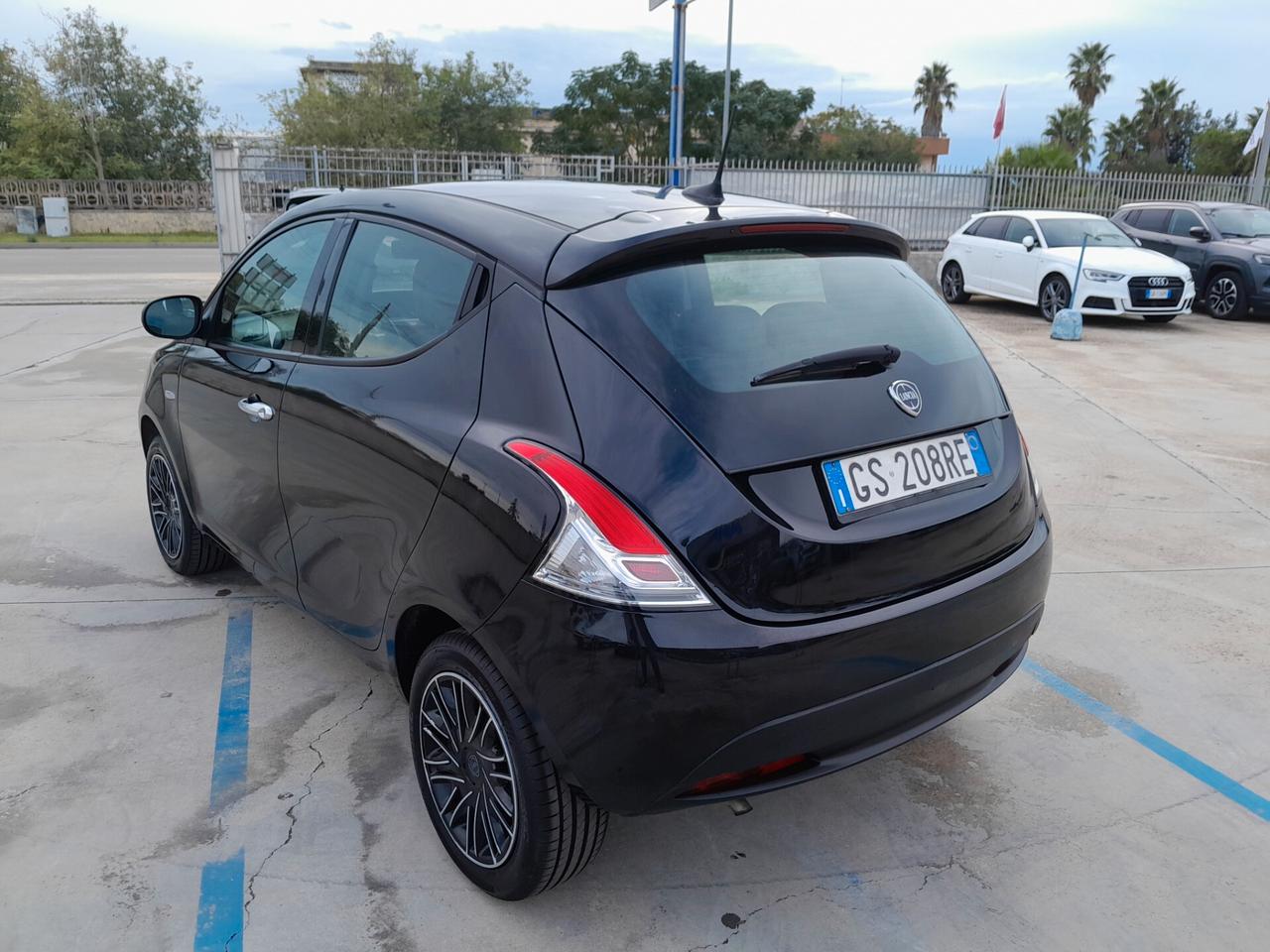 N2 LANCIA YPSILON 1.0 HYBRID S&S ORO