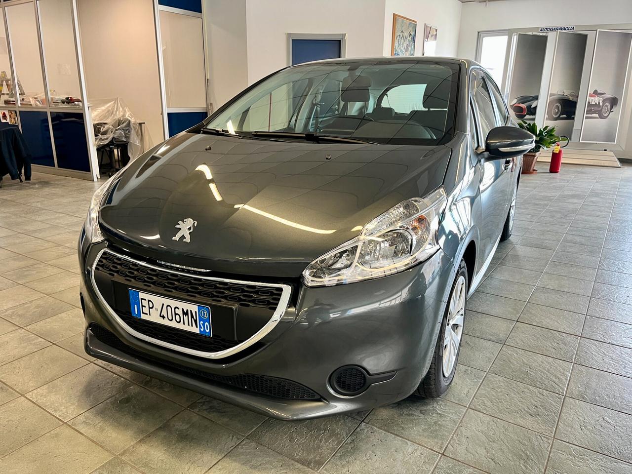 Peugeot 208 1.2 VTi 82 CV 5 porte Allure-NEOPATENTATI-