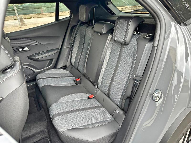 Peugeot 2008 Hybrid 136 e-DCS6 Allure Plus GARANZIA PEUGEOT