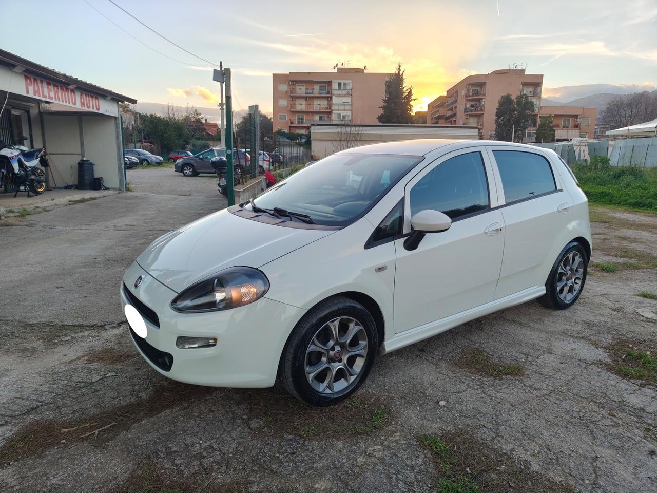 Fiat Punto 1.3 MJT II 85CV PASSAGGIO E 12 MESI GARANZIA