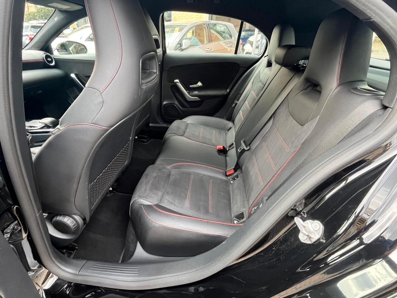 Mercedes-benz A 200 d Automatic Premium AMG INTERNO/ESTERNO