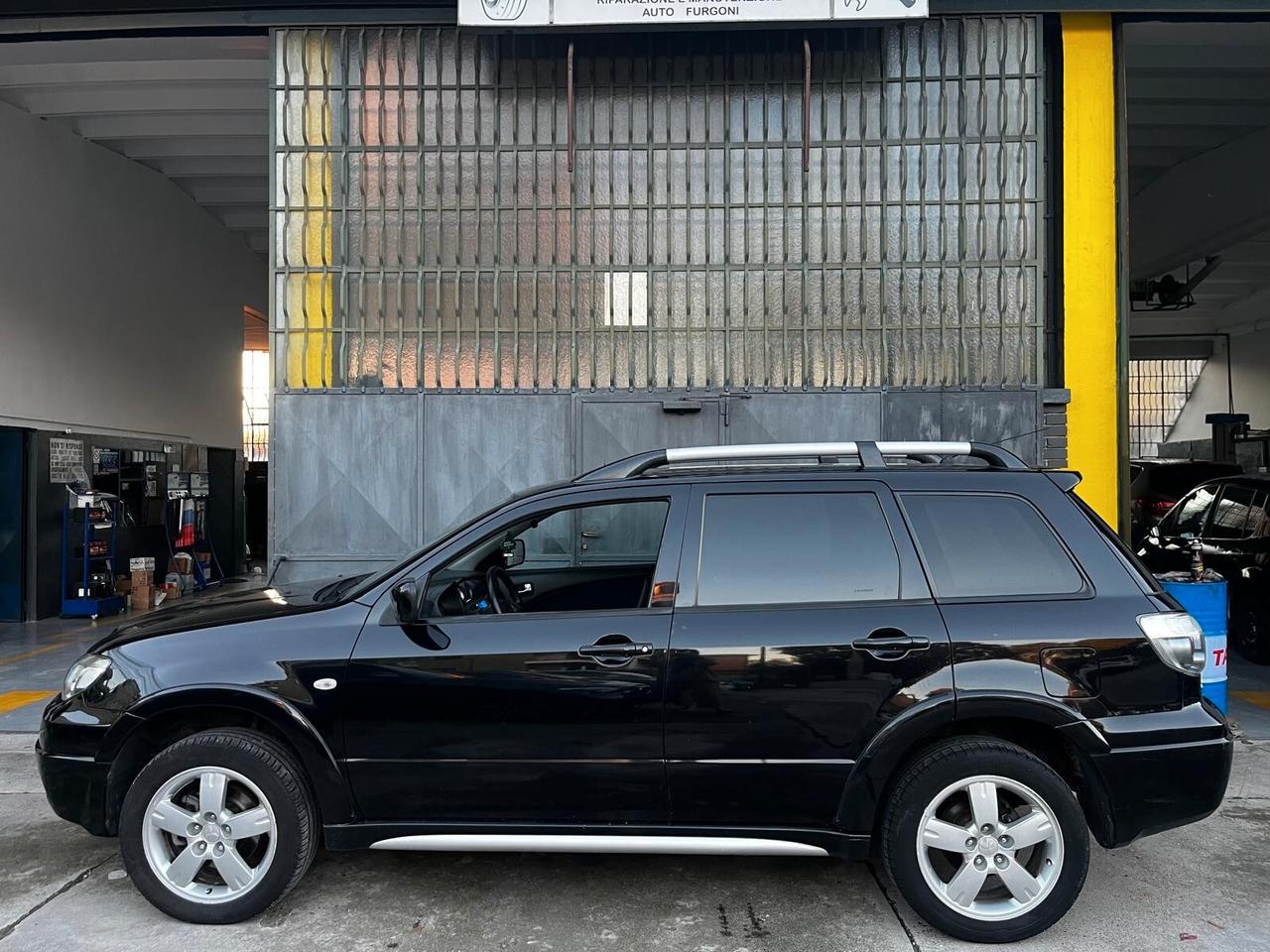 Mitsubishi Outlander 2.0i 16V 4WD Bi-Fuel