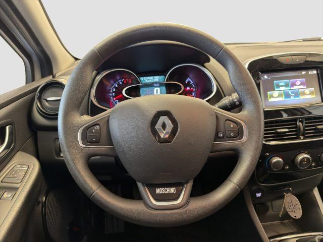 RENAULT Clio Clio TCe 75 Moschino Intens