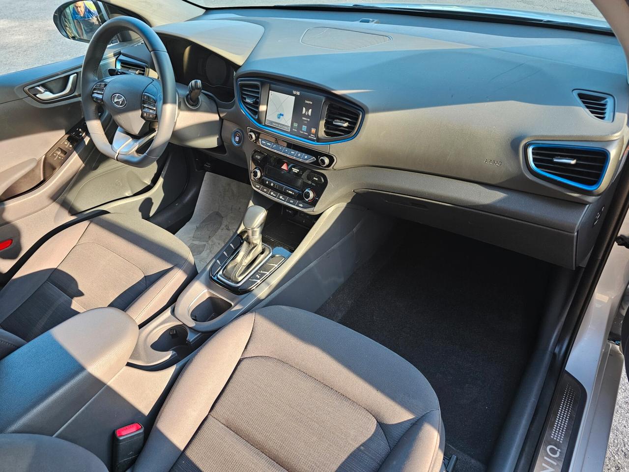 Hyundai Ioniq 1.6 Hybrid DCT Style
