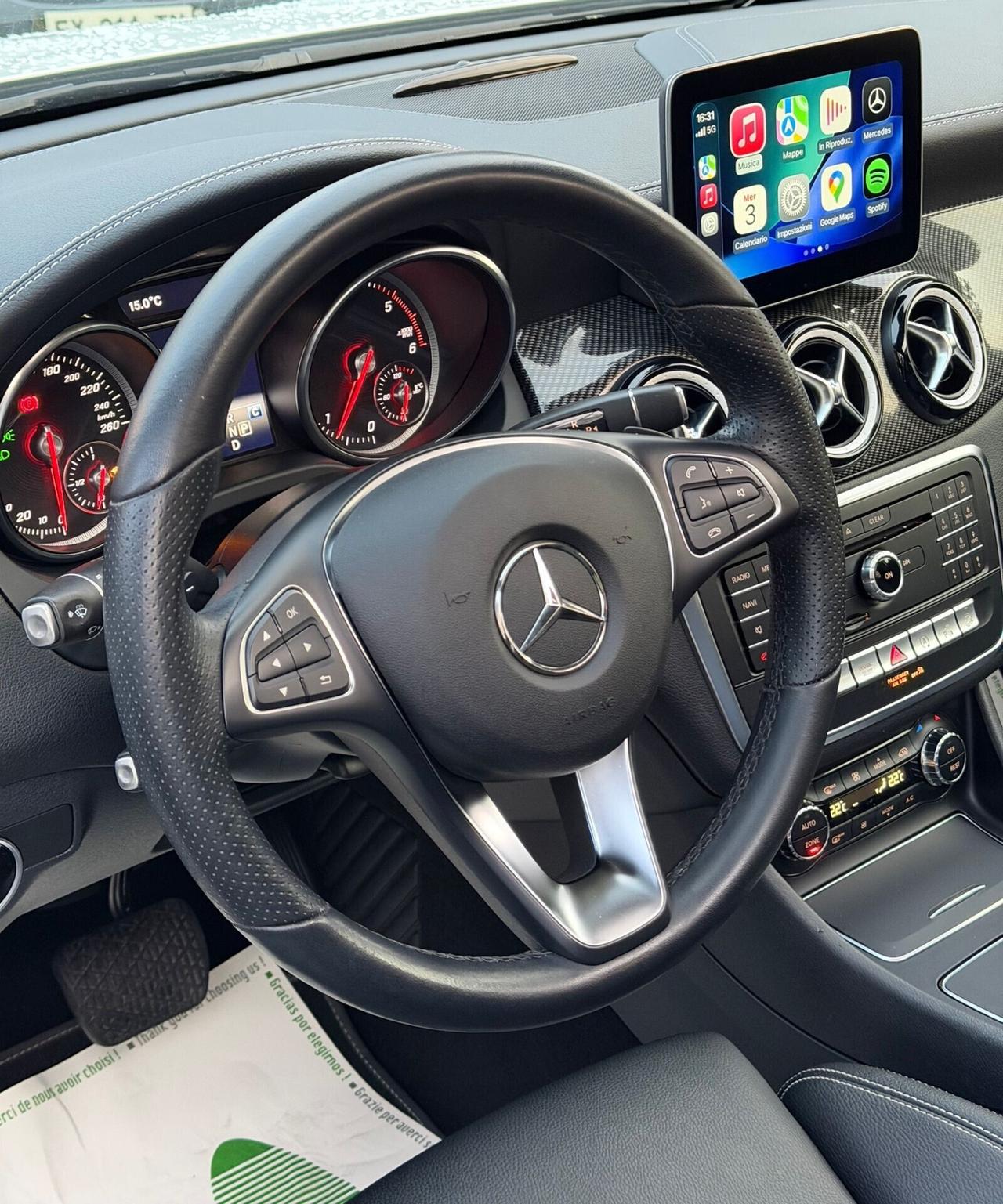 MERCEDES GLA 200D PREMIUM AMG NIGHT EDITION 136CV