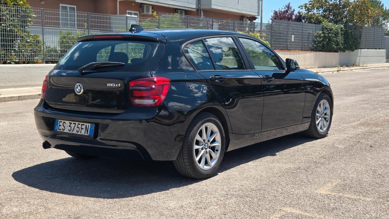 Bmw 116d 5p. Urban 2.0 d 116 cv
