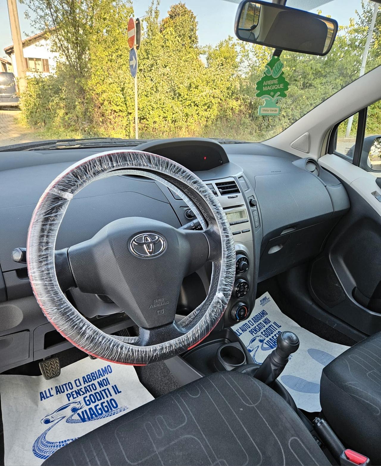 Toyota Yaris 1.0 neopatentati